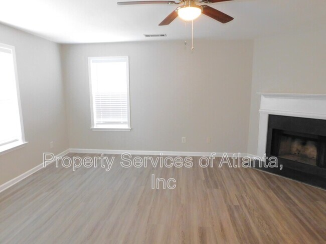 Building Photo - 6431 Shadow Ct