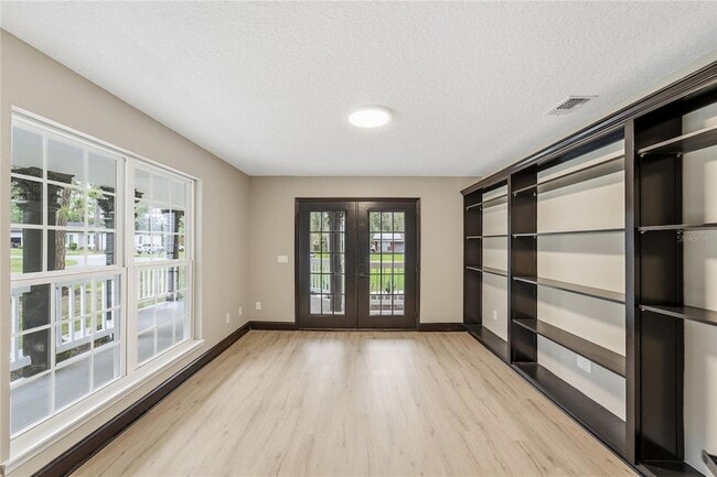 Building Photo - 14728 Henson Rd