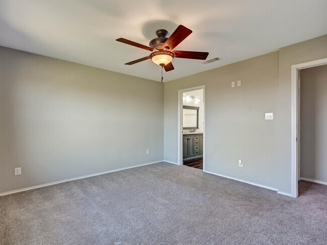 Building Photo - 24038 Hay Iron Dr