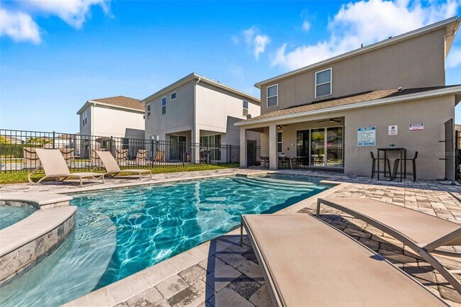 Building Photo - 389 Southfield St