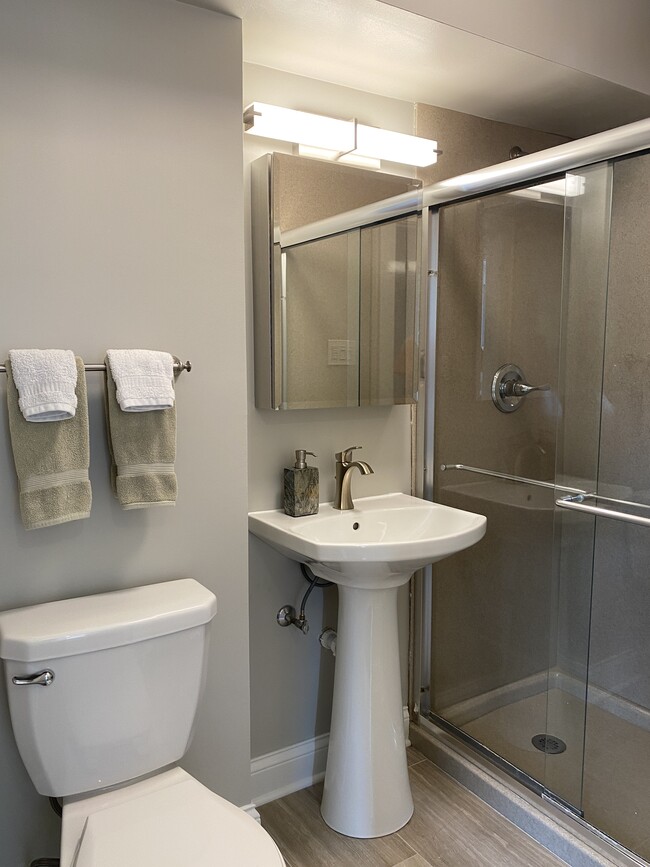 Building Photo - 4432 Mill Creek Pkwy