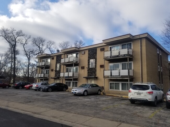 Building Photo - 10025 Irving Park Rd