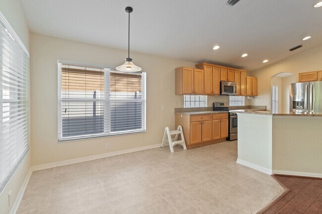 Building Photo - 4 bed, 2 Bath New Tampa Home for Lease!