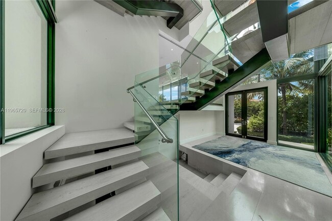 Building Photo - 420 N Hibiscus Dr