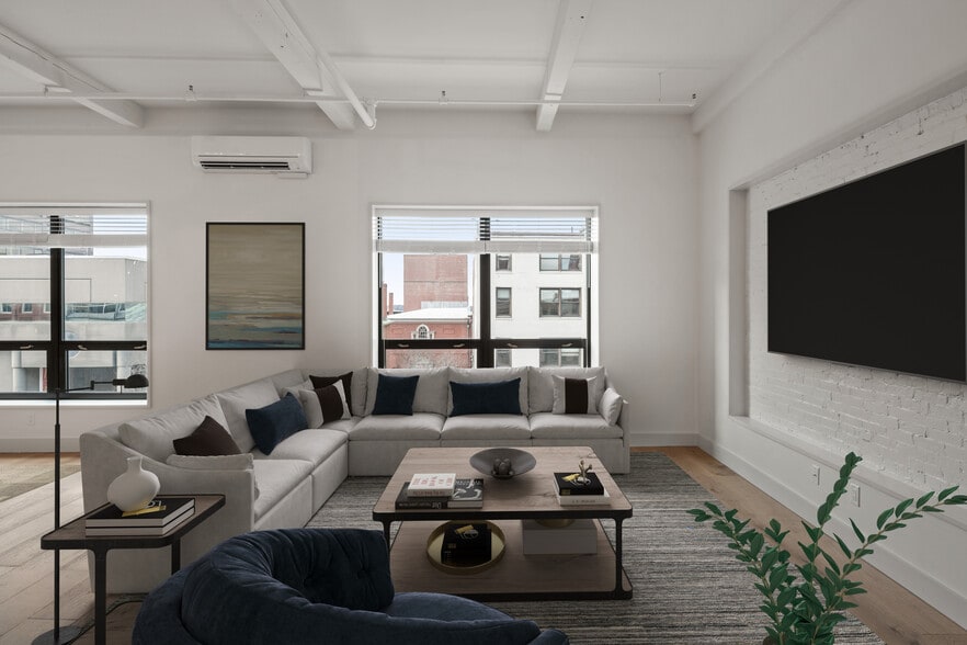 Building Photo - 482 Congress St