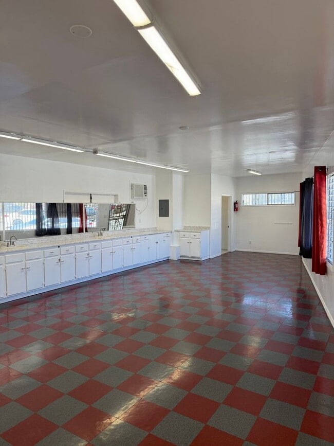 Building Photo - 13501 Paramount Blvd