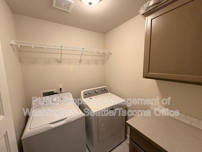 Building Photo - 3238 64th Ln SW