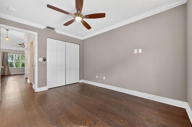 Building Photo - 6249 NW 78th Manor