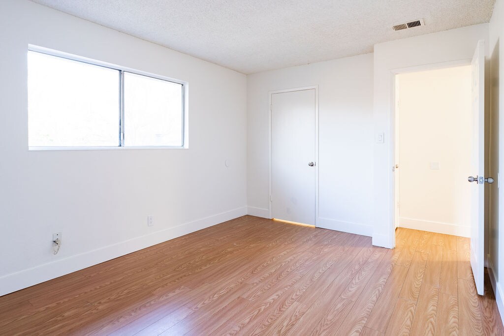 Building Photo - 2209 Peppertree Way