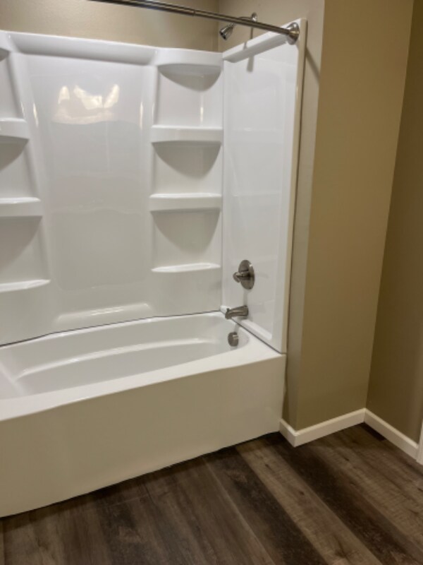 Building Photo - 118 W Cedar Ln