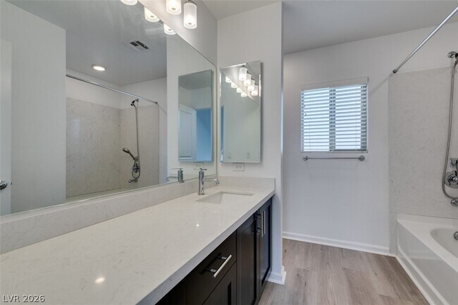 Building Photo - 8048 Haywood Estate Ave