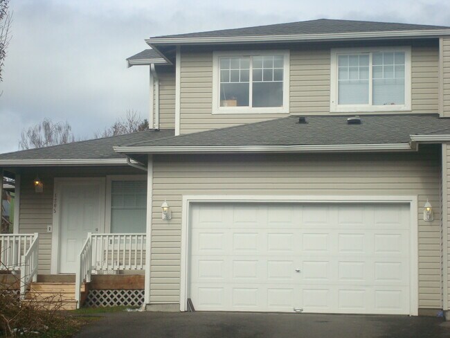 Primary Photo - Rent Special: $1,750 for July and August, ...