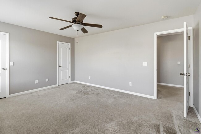 Building Photo - 100 Stoney Creek Dr