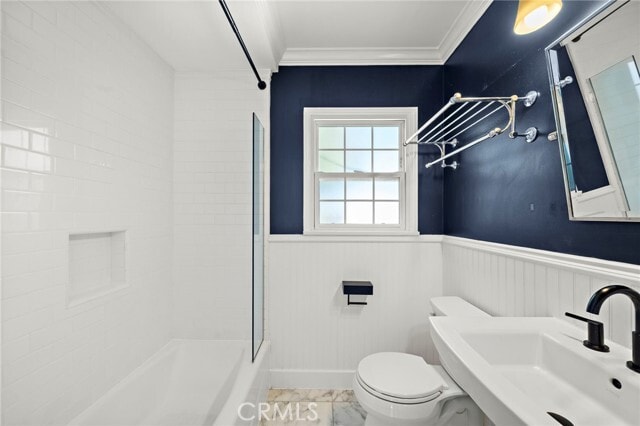 Building Photo - 364 Broadway