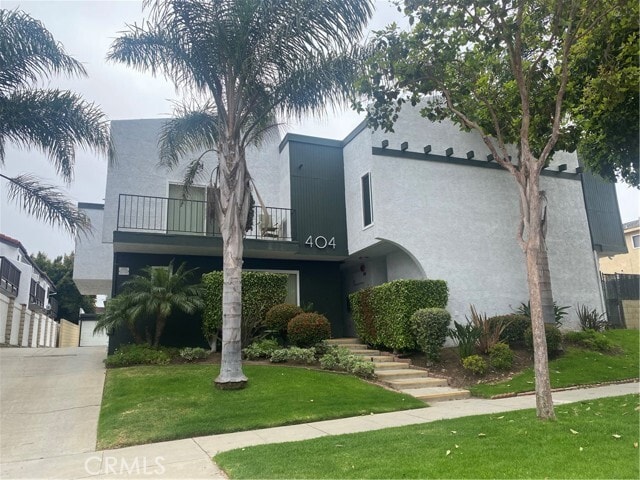 Building Photo - 404 N Broadway