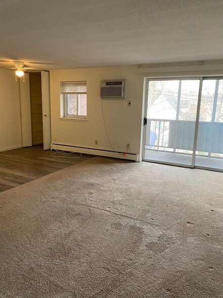Interior Photo - Residences at Riverside