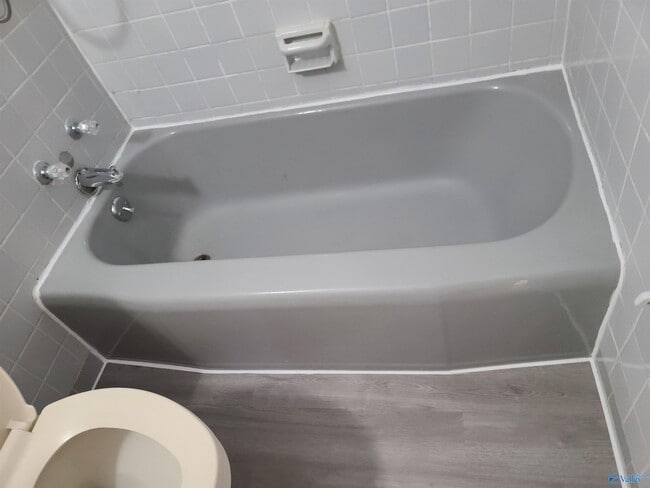 Building Photo - 3606 Northwest Crestmore Avenue