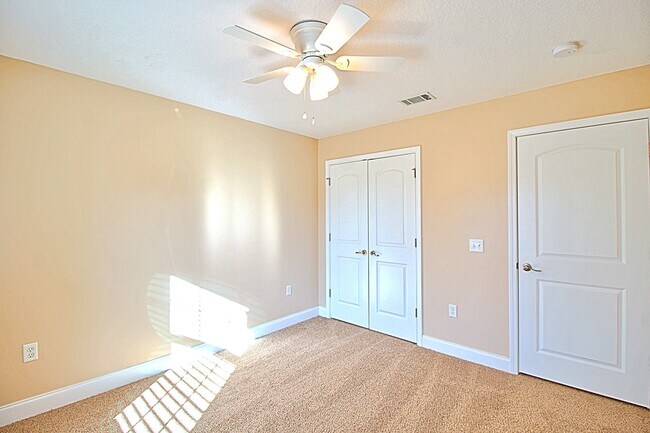 Building Photo - 381 Mancy Garrason Loop