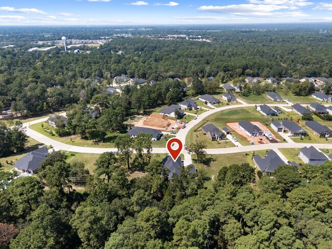 Building Photo - 522 Black Bronco Rd