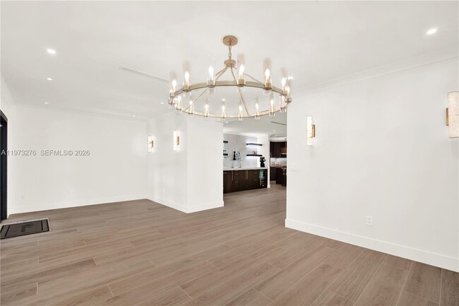 Building Photo - 600 San Antonio Ave