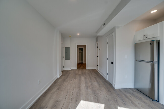 Building Photo - 3126 16th St NW