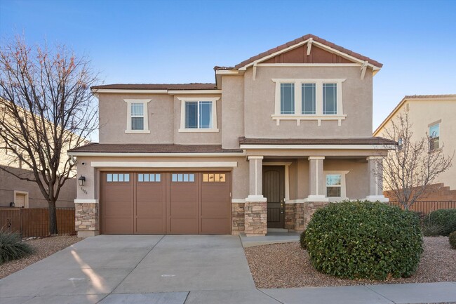 Primary Photo - Beautiful 4 Bed / 4 Bath | 3 Car Garage | ...