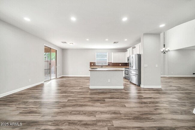 Building Photo - 7859 W Redbird Rd