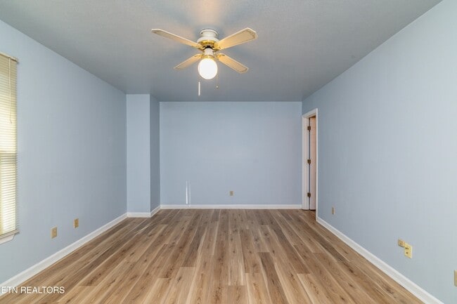 Building Photo - 136 Durwood Rd