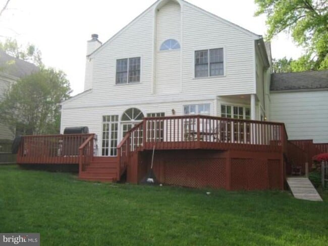 Building Photo - 9405 Locust Hill Rd