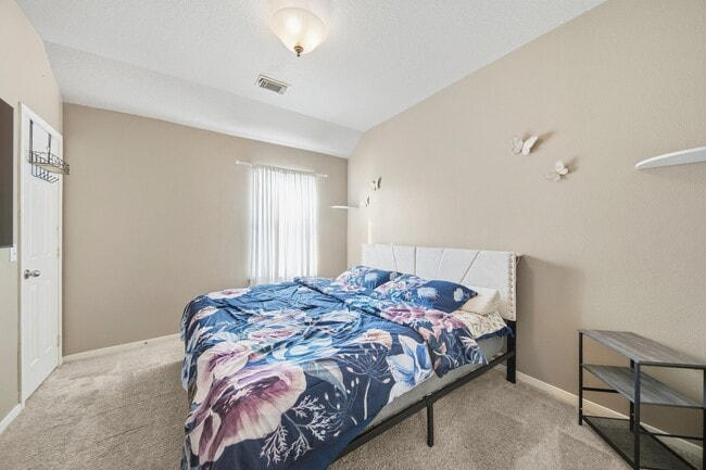 Building Photo - 8804 Sunforest Ln