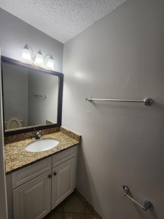 Building Photo - 216 Double Eagle Dr