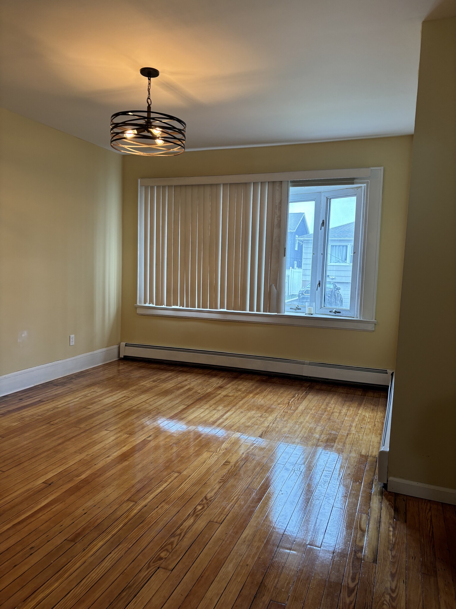 Building Photo - 44 Inman Pl