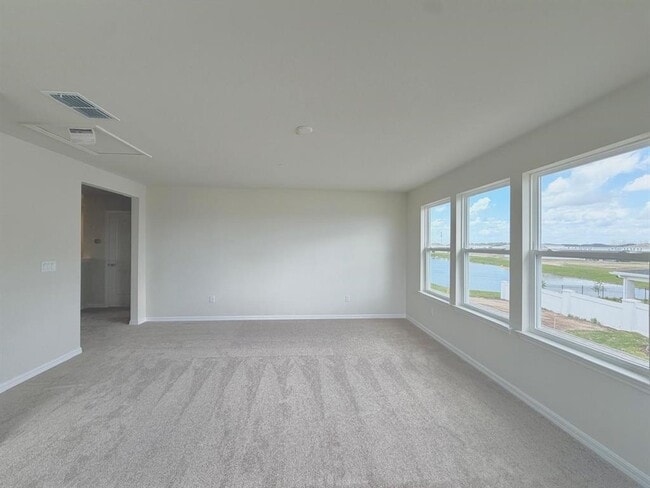 Building Photo - 6985 Oak Commons Way