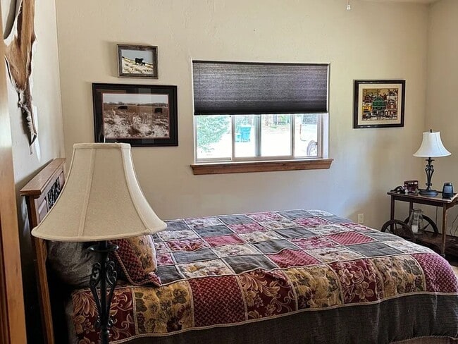 Building Photo - Wedgewood Villas ***ALL UTILITIES INCLUDED***