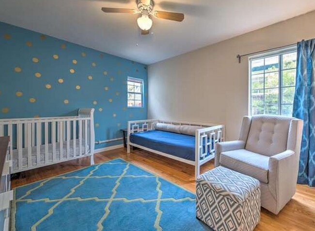 Building Photo - Beautifully Remodeled Home in Fantastic Westside Village/Palms location