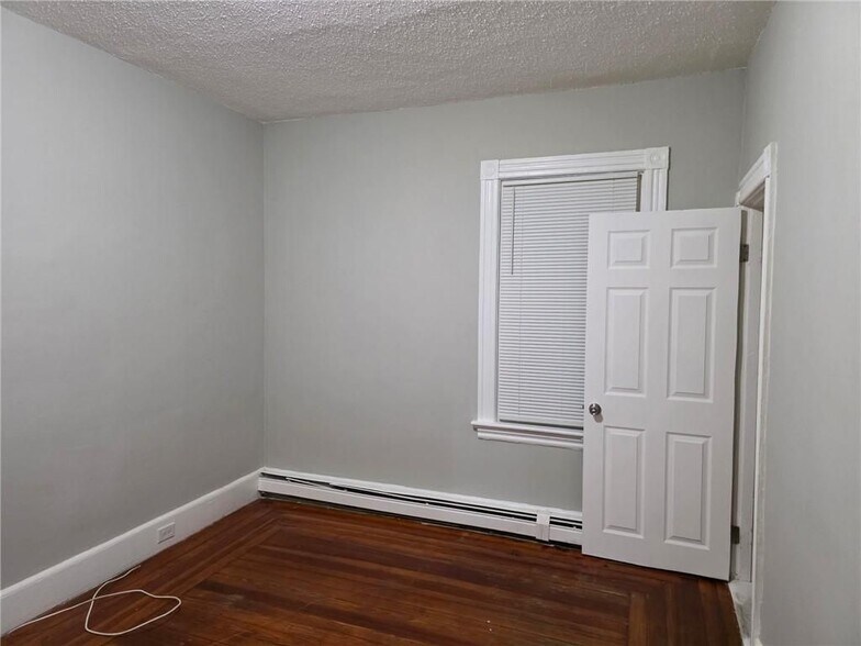 Building Photo - 108 Lenox Ave