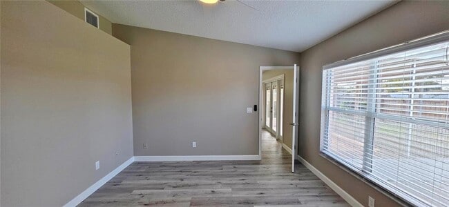 Building Photo - 11143 Bramblebrush St