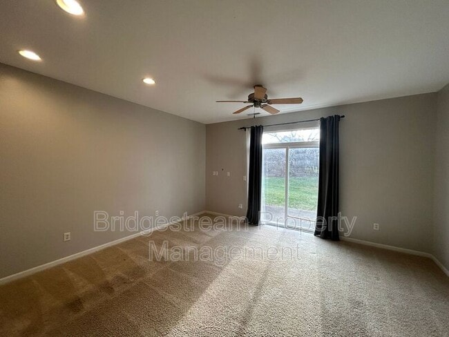 Building Photo - 4391 Straight Arrow Rd