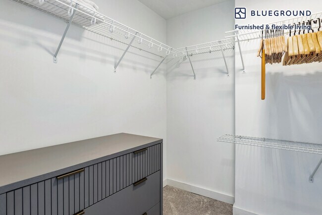 Building Photo - 1501 SW 37th Ave