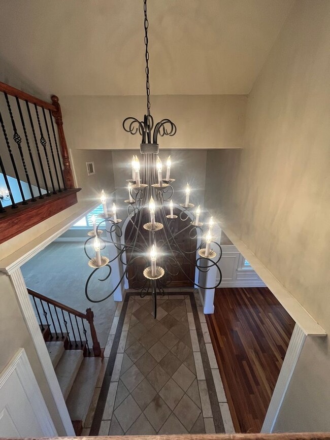 Building Photo - Beautiful 5 Bedroom 4 Bathroom House in Ga...