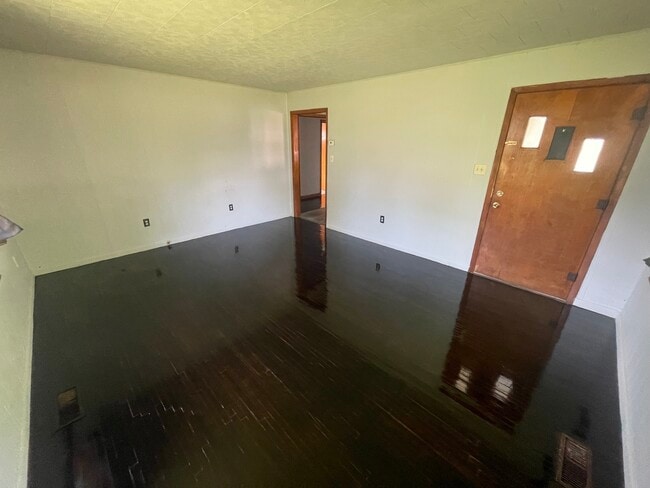 Building Photo - 100 N Lane St