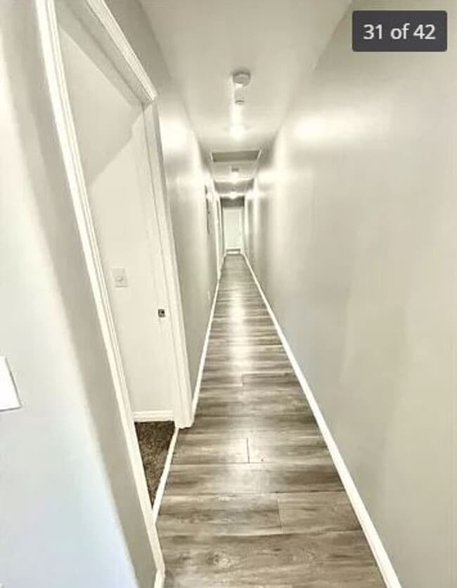 Building Photo - BROADWAY (10611)