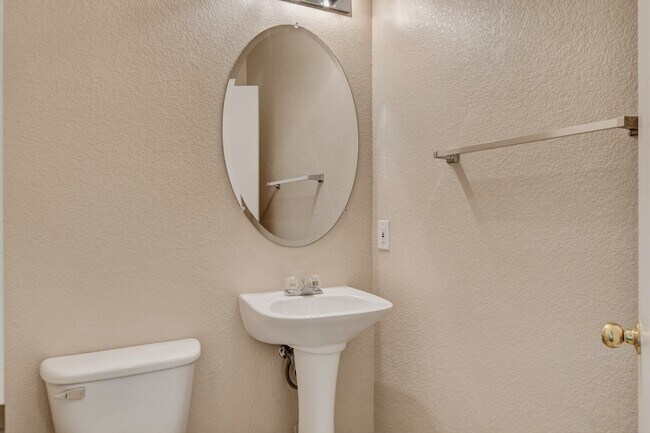 Building Photo - 2576 Velez Valley Way