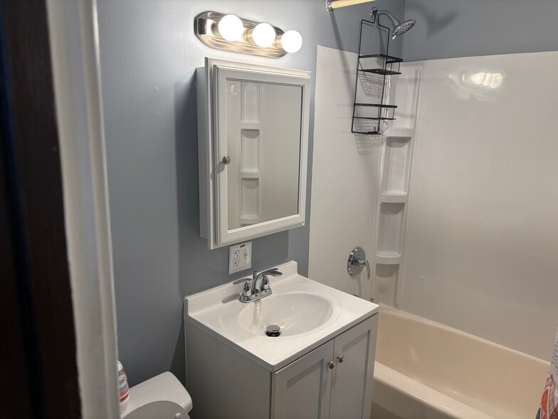 Building Photo - 1711 N 19th St