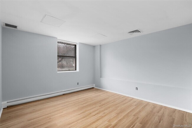 Building Photo - 60 Kensico Rd