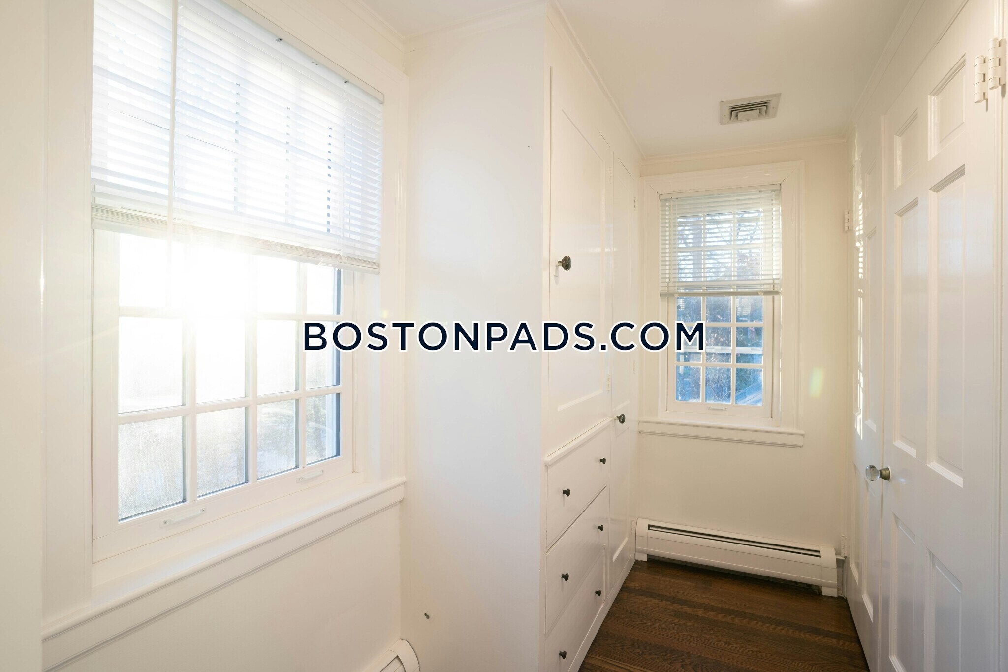 Building Photo - 40 Puddingstone Ln