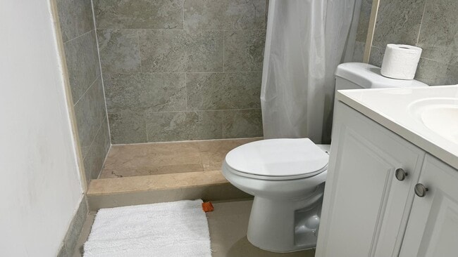 Building Photo - 1284 S Military Trail