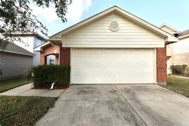 Primary Photo - 19114 Yellow Thrush Dr