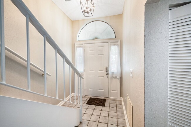 Building Photo - 7811 Falcon Rest Cir