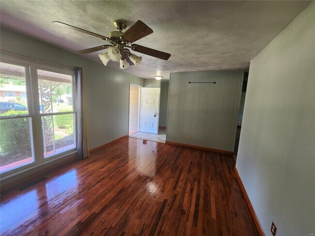 Building Photo - 2332 Viminal Ct